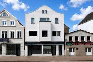 5 Einheiten | Seltene Kapitalanlage direkt am Hafen
von Cuxhaven, Lotsenviertel – Die vollständige Adresse der Immobilie erhältst du vom Anbieter., 27472 Cuxhaven – Vorschaubild 1