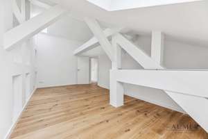 Modern saniert: Offen geschnittene Dachgeschosswohnung mit Balkon – Die vollständige Adresse der Immobilie erhältst du vom Anbieter., 10119 Prenzlauer Berg, Berlin – Vorschaubild 20