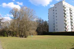 Helle 3-Zimmer Wohnung mit Balkon im 4. OG in München-Fürstenried