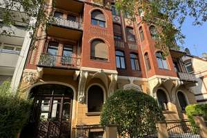 Schöne 3-Zimmerwohnung in gepflegtem Altbau mit zwei Balkonen und EBK – Dotzheimerstraße 123, 65197 Rheingauviertel / Hollerborn, Wiesbaden – Vorschaubild 12