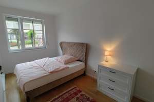 Wohnen mit Charakter: 2-Zimmer-Wohnung in Lankwitz – Leonorenstraße 35, 12247 Lankwitz, Berlin – Vorschaubild 2