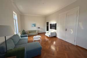 Charmante 6-Zimmer-Altbauwohnung mit Balkon im beliebten Westviertel