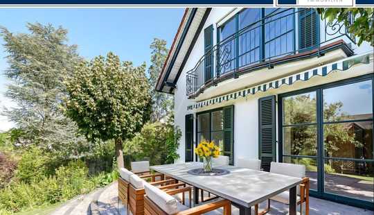 Bild von Bestlage: Stilvolles Anwesen mit schönem Garten, viel Privatsphäre und Doppelcarport