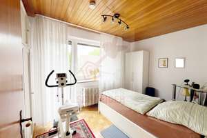 IMMOBILIEN SCHNEIDER -  Moosach - sonnige 3 Zimmer Wohnung mit EBK, Parkett und 2 Dachterrassen – Die vollständige Adresse der Immobilie erhältst du vom Anbieter., 80992 Alt-Moosach, München – Vorschaubild 11