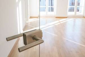 Eigentum im Waldstraßenviertel mit Stellplatz im Innenhof! Sofort bezugsfrei!