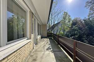 Lichtdurchflutete Wohnung mit großem Balkon – Die vollständige Adresse der Immobilie erhältst du vom Anbieter., 22587 Blankenese, Hamburg – Vorschaubild 3