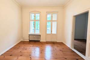 Stilvolles Altbau-Wohnen nahe Ku'damm – 105 m², 3 Zimmer, 2 Balkone in Halensee – Ringbahnstraße 13, 10711 Halensee, Berlin – Vorschaubild 3