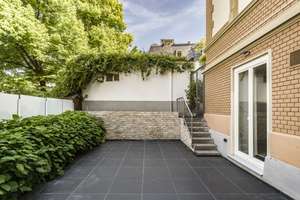 NEU *Paul & Partner* EXKLUSIVES WOHNEN IN BESTER LAGE MIT DESIGNKÜCHE, 3 STELLPLÄTZEN & TERRASSE ! ! – Die vollständige Adresse der Immobilie erhältst du vom Anbieter., 65189 Südost, Wiesbaden – Vorschaubild 8
