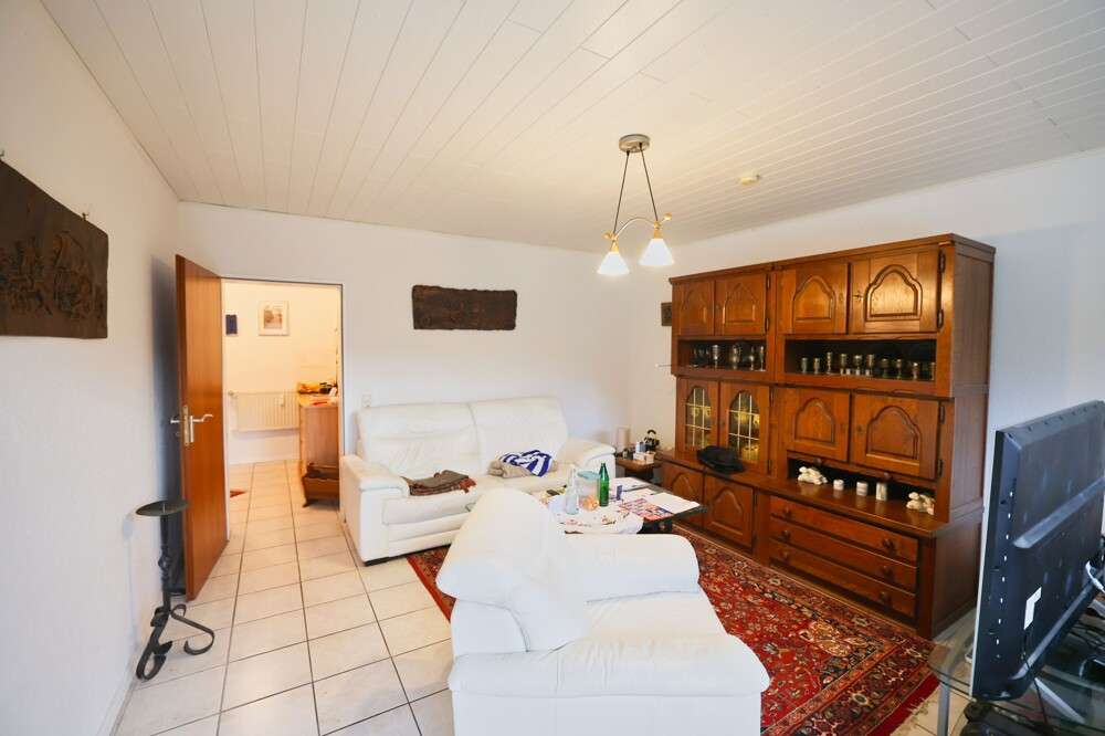 Immobilie in Lahnstein - 4-Parteien Mehrfamilienhaus mit Garage, Stellplätzen, Garten u. Terrasse in Lahnstein-Frierichssegen - Bild 17