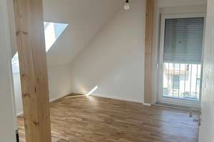 Schön geschnittene 3-Zimmer-Wohnung im Dachgeschoss in Ziemetshausen mit Abstellraum und Stellplatz – Vesperbilder Str. 1, 86473 Ziemetshausen – Vorschaubild 6