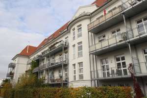 Maisonette mit Sonnenbalkon unterm Dach: zwei Ebenen, eine Wendeltreppe, Blick über die Südstadt