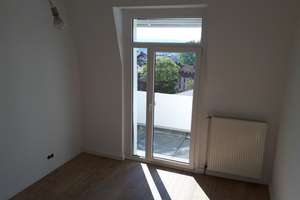 Wohnen mit Weitsicht, gepflegte Zwei-Zimmer Wohnung, inklusive neuer Küche – Christbusch 54, 42285 Barmen, Wuppertal – Vorschaubild 3