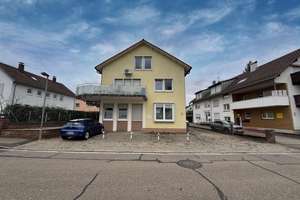 Attraktive Kapitalanlage: MFH mit Praxis, 4 Wohnungen & Garagen – Die vollständige Adresse der Immobilie erhältst du vom Anbieter., 76456 Kuppenheim – Vorschaubild 2