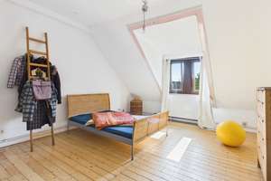 Altbauwohnung mit Wärmepumpe und Terrasse in zentraler Lage zum Veredeln ! – Die vollständige Adresse der Immobilie erhältst du vom Anbieter., 65185 Mitte, Wiesbaden – Vorschaubild 6