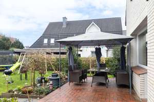 Oldenburg: Attraktives Zweifamilienhaus in Toplage mit Garage! Obj.9445 – Die vollständige Adresse der Immobilie erhältst du vom Anbieter., 26127 Dietrichsfeld, Oldenburg (Oldenburg) – Vorschaubild 2
