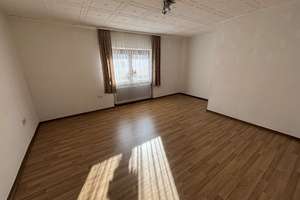 Großes Haus oder option für Mehrfamilienhaus – Die vollständige Adresse der Immobilie erhältst du vom Anbieter., 86863 Langenneufnach – Vorschaubild 5