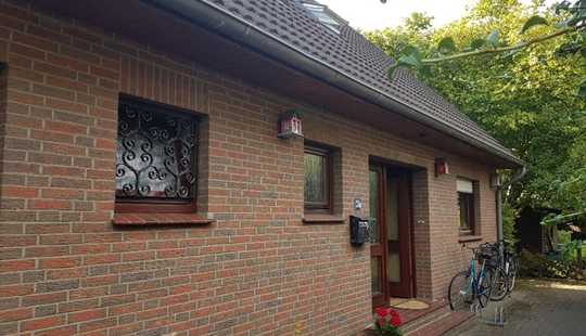 Bild von HB - Huchting, verklinkerte Doppelhaush. mit 5 Zimmern in hinterer Bebauung auf großem Grundstück.