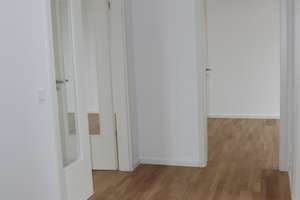 lichtdurchflutete DG-Wohnung inkl. 2 Terrassen – Petersburger Straße 39, 10249 Friedrichshain, Berlin – Vorschaubild 5