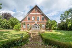 Wo Geschichte Raum bekommt – kernsaniertes Gutshaus auf 3.500 m² zwischen Hamburg und Bremen