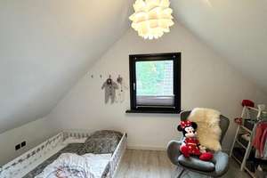 Vollständig renoviertes Haus mit sieben Zimmern, Einliegerwohnung und EBK in Buchholz i.d.N. – Eibenweg 1, 21244 Buchholz in der Nordheide – Vorschaubild 17