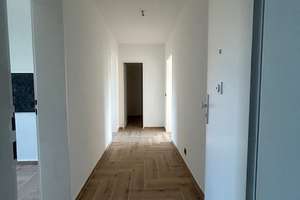 Kernsanierte 2-Zimmer-Wohnung in Köln-Finkenberg mit Balkon – Brüsseler Str. 8, 51149 Finkenberg, Köln – Vorschaubild 2