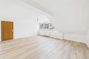 Stilvoll wohnen in Flingern Nord: Sanierter Altbau mit Dachboden und Balkon in Planung – Die vollständige Adresse der Immobilie erhältst du vom Anbieter., 40233 Flingern Nord, Düsseldorf – Vorschaubild 3