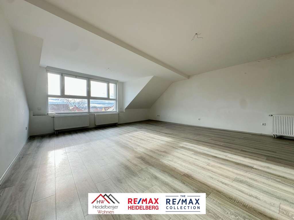 Immobilie in Weisenheim am Sand - Großzügig wohnen über den Dächern von Weisenheim – mit sonniger Dachterrasse - Bild 0