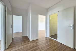 **AB SOFORT** - 3-Zimmer-Wohnung in grüner Umgebung! – Altgorbitzer Ring 10, 1169 Gorbitz-Süd, Dresden – Vorschaubild 6
