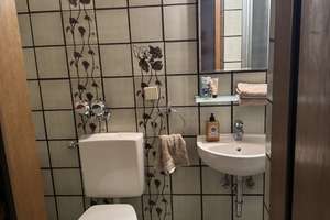 Von Privat großzügiges 3 Familien Reihenendhaus mit Garagen in Wiesbaden-Sonnenberg – Die vollständige Adresse der Immobilie erhältst du vom Anbieter., 65191 Sonnenberg, Wiesbaden – Vorschaubild 10