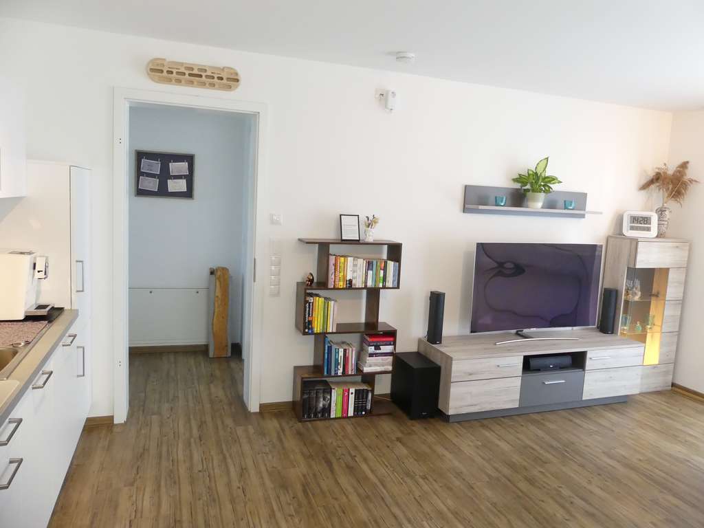 Immobilie in Löwenstein - Moderne Erdgeschosswohnung mit Balkon & Aufzug, in Hößlinsülz nahe Breitenauer See - Bild 1