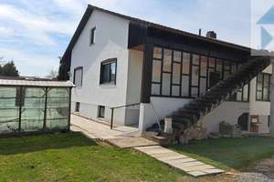 Bungalow mit 3 Garagen in Steinach – Die vollständige Adresse der Immobilie erhältst du vom Anbieter., 94377 Steinach – Vorschaubild 3