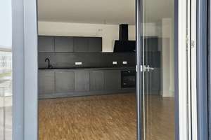 Mit Chick und Charme: 3 Zimmer mit Balkon, moderne Ausstattung, Einbauküche, Tageslichtbad, Aufzug – Biklenstraße 10, 70327 Untertürkheim (Ortsteil), Stuttgart – Vorschaubild 14
