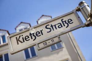 2 große Zimmer mit Aufzug & Balkon Altstadt Köpenick mit Umwandlungspotenzial in 3-Zimmer-Wohnung ! – Kietzer Str. 7, 12555 Köpenick, Berlin – Vorschaubild 29