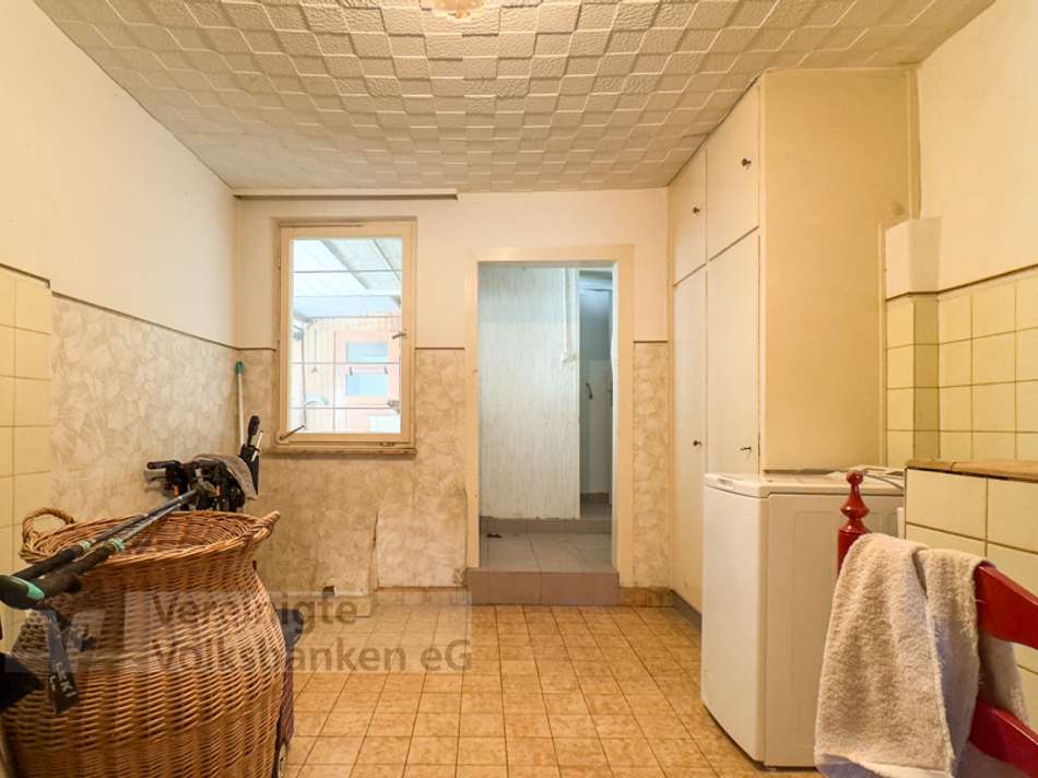 EG-Küche/Hauswirtschaftsraum