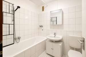Kapitalanlage! 2-Zimmer mit Klimaanlage und Tiefgaragenstellplatz
 – Die vollständige Adresse der Immobilie erhältst du vom Anbieter., 30163 List, Hannover – Vorschaubild 4