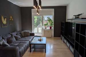 Gepflegte 3-Zimmer-Wohnung mit Balkon in der Solinger Südstadt – Die vollständige Adresse der Immobilie erhältst du vom Anbieter., 42659 Burg/Höhscheid, Solingen – Vorschaubild 2