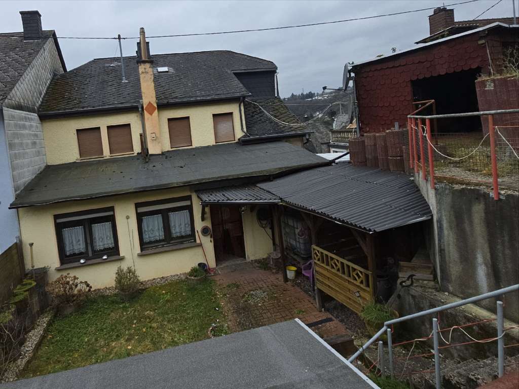 Immobilie in Idar-Oberstein - Zweifamilienhaus mit toller Aussicht in Idar-Oberstein - Bild 1