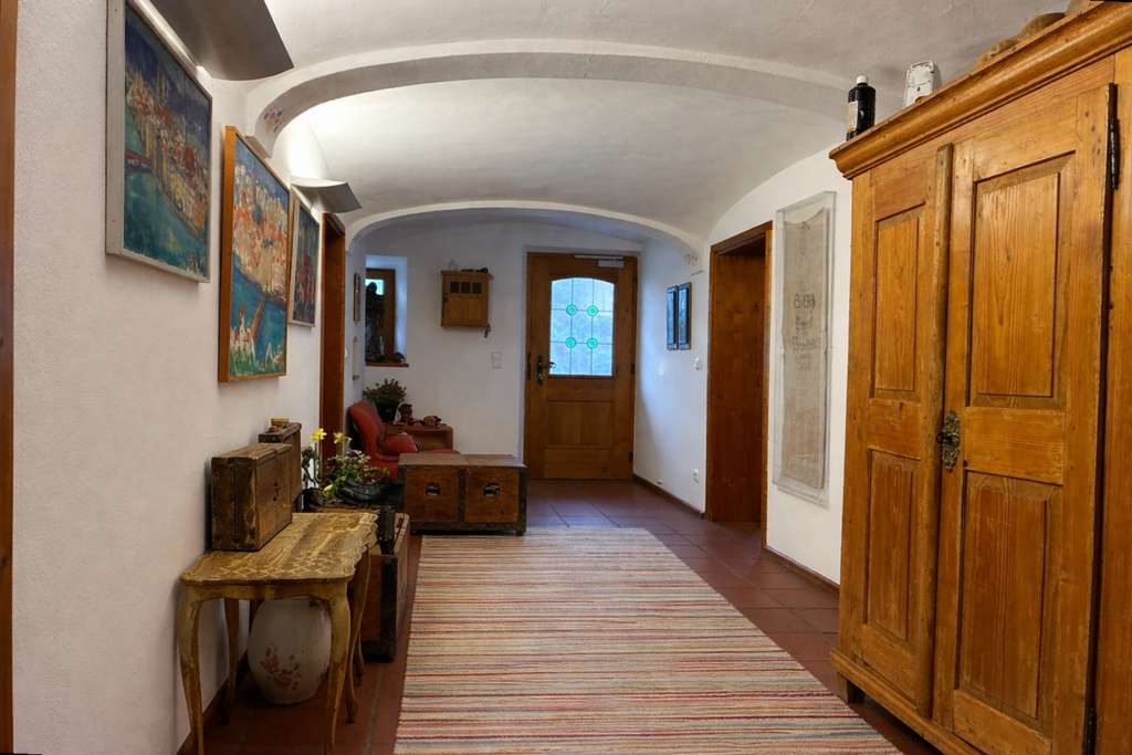 Immobilie in Edling - Saniertes Bauernhaus Baujahr 1868  in ruhiger Ortsrandlage Nähe 83533 Edling/Wasserburg a. Inn - Bild 3