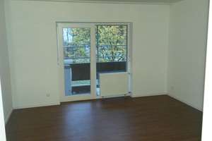 Geschmackvolle, modernisierte 1-Zimmer-Wohnung mit Balkon und Einbauküche in Regensburg – Klenzestraße 25, 93051 Kumpfmühl-Ziegetsdorf-Neuprüll, Regensburg – Vorschaubild 8