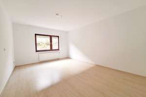 Freundliche 2,5-Zimmer-Wohnung mit Terrasse und Garten in idyllischer Wohnlage – Die vollständige Adresse der Immobilie erhältst du vom Anbieter., 57076 Weidenau, Siegen – Vorschaubild 2
