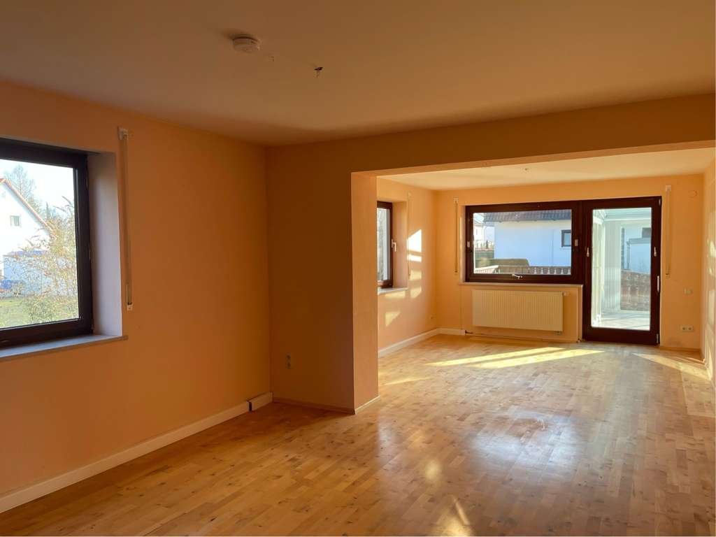 Immobilie in Bobingen - Großzügiges 7-Zimmer Haus mit Garten in Bobingen - Bild 2