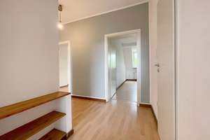 Großzügig geschnittene und leerstehende 3-Zimmer-Dachgeschosswohnung in urbaner Bilker Wohnlage! – Die vollständige Adresse der Immobilie erhältst du vom Anbieter., 40223 Bilk, Düsseldorf – Vorschaubild 12