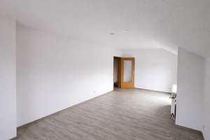 Lichtdurchflutete Dachgeschosswohnung in begehrter Lage von Dortmund-Kirchhörde mit Loggia – Die vollständige Adresse der Immobilie erhältst du vom Anbieter., 44229 Kirchhörde-Löttringhausen, Dortmund – Vorschaubild 7