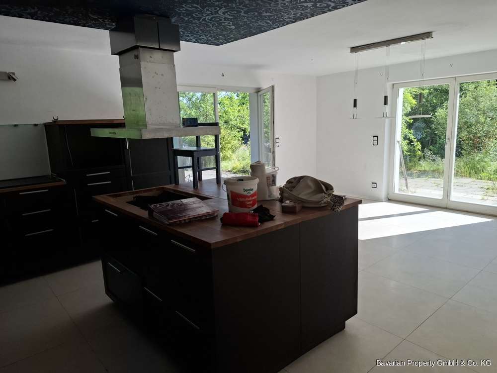 Immobilie in Rimbach - Fast ALLEINLAGE! Umfangreich saniert-Bezugsfrei! EFH mit sep. ELW, 1.600 ² Grd, 93485 Rimbach - Bild 9