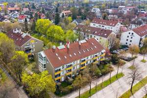 KENSINGTON - Exklusiv - Lichtdurchflutete Dachgeschosswohnung mit beeindruckender Fensterfront – Die vollständige Adresse der Immobilie erhältst du vom Anbieter., 81737 Altperlach, München – Vorschaubild 11