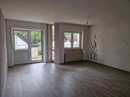 Günstige store 3-Zimmer-Wohnung mit Balkon (WBS)