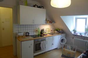Ruhige, gemütliche 2-Zi. -DG-Wohnung mit EBK , D.-Derendorf Nähe HSD,  von privat – Sommersstraße -, 40476 Derendorf, Düsseldorf – Vorschaubild 2