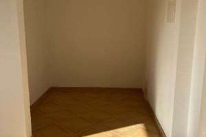 Helle 1-Zimmer Wohnung im 5. OG  - Schwimmbad in der Wohnanlage – Plievierpark 18, 81737 Neuperlach, München – Vorschaubild 6