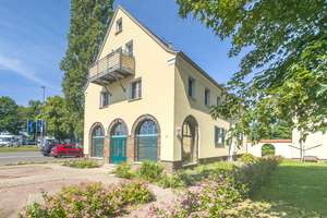 INDIVIDUELLE 3 ZI. DACHGESCHOSS-MAISONETTE MIT SONNEBLAKON - UNWEIT DER ELBE IN GUTER LAGE – Seewiesenweg 1, 1139 Kaditz, Dresden – Vorschaubild 2