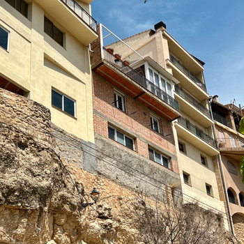 Haus mit 5 Pflanzen in gutem Zustand / Ideale Feriennutzung